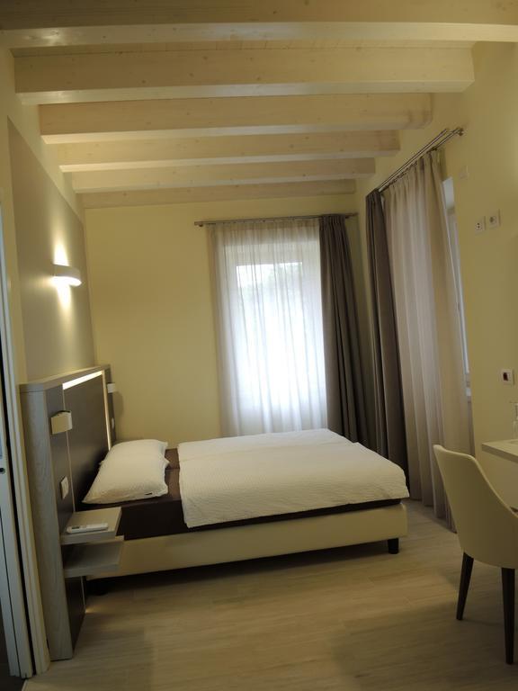 Bed And Breakfast Casa Mosole Malcesine Quarto foto
